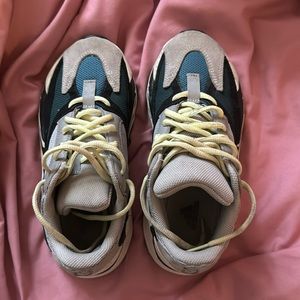 YEEZY 700 wave runners